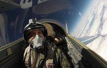 tourist-flying-onboard-a-MiG-29.jpg